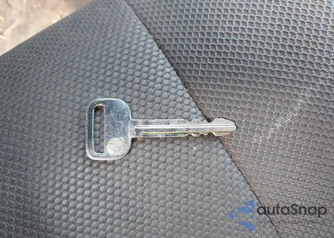 2004 Pontiac Vibe from USA, damaged, VIN 5Y2SL62894Z417513